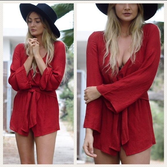 Bell Sleeve Romper(last one med) - Picture 2 of 4
